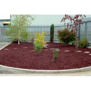 Premium Rubber Rustic Red Chippings – High-Quality Decorative Garden Mulch