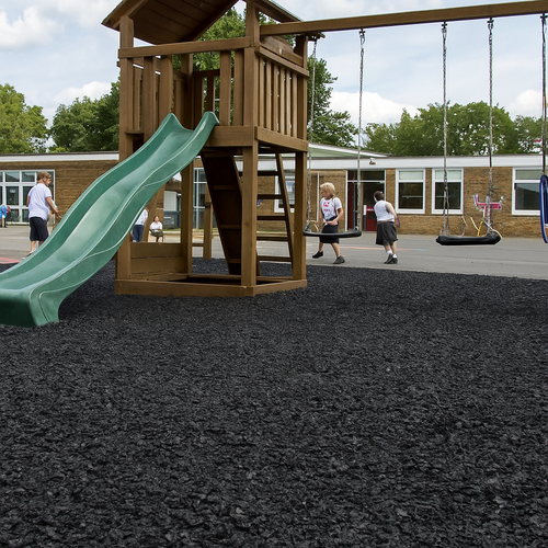 1 Tonne Bulk Bag of 20mm Rubber chippings - Durable, Eco-Friendly Landscaping